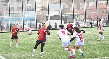 Kayserispor Kadın FK lidere konuk olacak