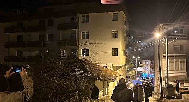 Kızılcahamam'da pansiyonun çatı katında yangın çıktı