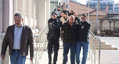 Konya'da çöken binaya ilişkin soruşturmada 6 kişi tutuklandı