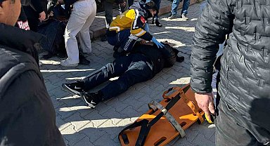 Konya'da otomobille çarpışan motosikletteki 2 kişi yaralandı