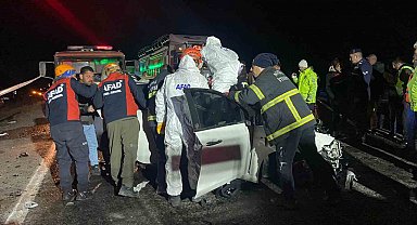 Niğde'de feci kaza: 2 ölü, 1 ağır yaralı