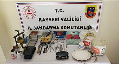 Sahte diş hekimini jandarma yakaladı
