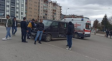 Seydişehir'de trafik kazası: 2 yaralı