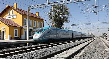 Ulaştırma ve Altyapı Bakanı Uraloğlu: "Konya-Karaman hızlı tren hattı 3 yılda 3 milyon 783 bin yolcuya hizmet verdi"