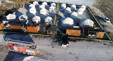 Yabancı turistlerin konakladığı Tuz Gölü'ndeki butik otelde yangın paniği