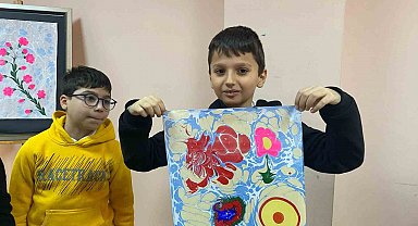 'Kütüphaneler' projesi çerçevesinde öğrenciler ebru sanatı yaptı