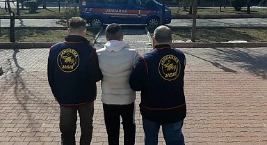 Aksaray'da uyuşturucudan aranan şahıs JASAT ekiplerince yakalandı