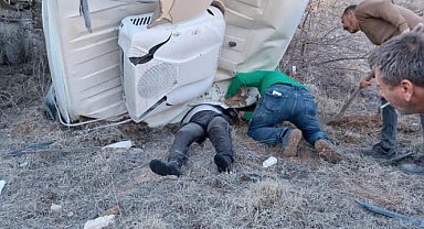 Ankara'da kontrolden çıkan tır uçurumdan yuvarlandı: 1 ölü, 1 yaralı