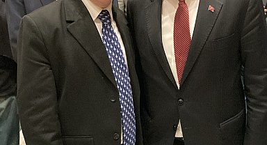 Bakan Bak: "Ülkesinin değerlerini özümsemiş gençler istiyoruz"