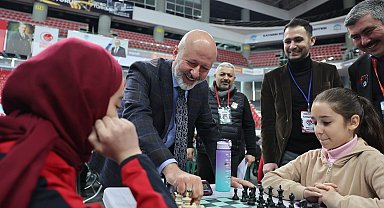Başkan Çolakbayrakdar: "Büyük ve güçlü Türkiye için çocukları satrançla buluşturuyoruz"