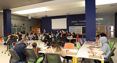 Bilim Merkezi, öğrencileri bilimle tanıştırmaya devam ediyor
