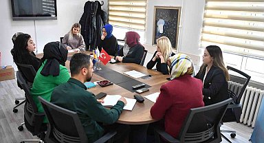 Büyükşehir Aile Akademisi, ailelere ücretsiz destek sunuyor