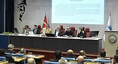 Büyükşehir meclisi toplandı