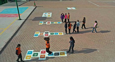 Büyükşehir'den okul bahçelerine renk, öğrencilere enerji katan uygulama