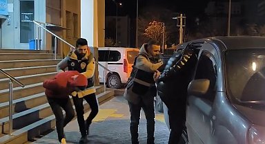 Cep telefonu hırsızları yakalandı