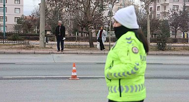 Ceza yiyen sürücü değil yayalar oldu, bahaneleri ise pes dedirtti