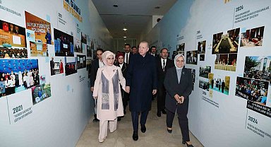 Cumhurbaşkanı Erdoğan: " İki komşu ülke olarak geleceğimize yön verecek mühim kararlar aldık"