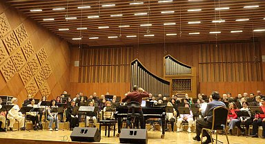 Devlet Çoksesli Korosu 6 Şubat'ı "11 ile ithafen 11 eserle" anacak