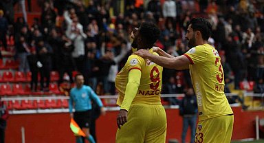 Duckens Nazon'dan 2 gol