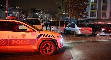 Dur ihtarına uymadı aracı bırakıp kaçtı, yakalanınca 98 bin lira ceza yedi