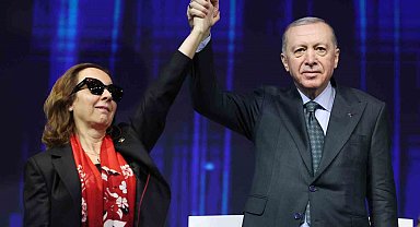 Gelecek Partisi'nden istifa eden Antalya Milletvekili Serap Yazıcı Özbudun AK Parti'ye geçti.