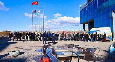 Gölbaşı Belediyesi'nden personeline yangın tatbikatı eğitimi