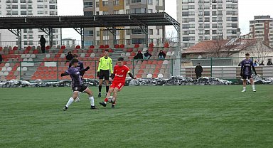 Gültepespor 2. yarıda güldü