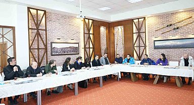 Kayseri Kent Konseyi'nden Erciyes'in zirvesinde 'gastronomi' toplantısı