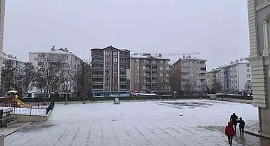 Kırşehir'de eğitime kar engeli