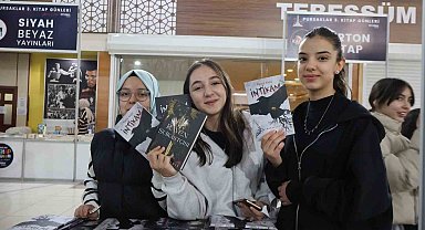 Kitap kurdu çocuklar Pursaklar'da