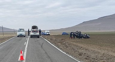 Kontrolden çıkan pikap takla attı: 3 yaralı