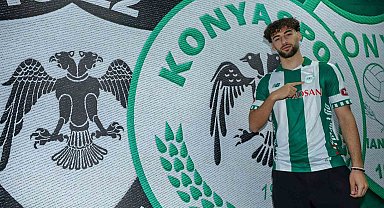 Konyaspor, Mehmet Kaya'yı renklerine bağladı