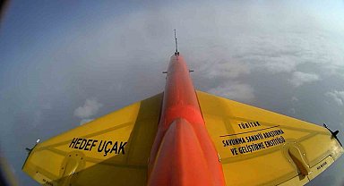 Milli GÖKDOĞAN füzesi hedefi tam isabetle vurdu