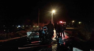 Otomobilde yangın çıktı: 1 kişi öldü, 2 kişi yaralandı