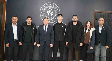 Şampiyonlardan Kabakcı'ya ziyaret