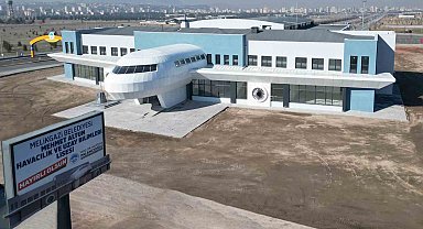 Savunma Sanayi Başkanı'ndan Havacılık ve Uzay Bilimleri Lisesi'ne övgü