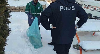 Talas Belediyesi personeli bulduğu parayı polise teslim etti