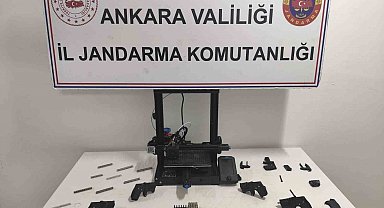 Üç boyutlu yazıcıyla suikast silahı üreten şüpheli yakalandı