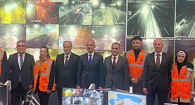 Ulaştırma ve Altyapı Bakanı Uraloğlu, Akıllı Ulaşım Sistemleri Merkezi'ni ziyaret etti