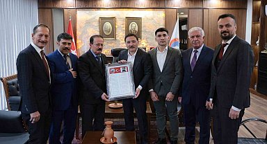 Vali Çiçek, Kültür ve turizm Müdürü Dursun'u kabul etti