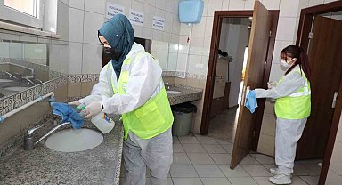 Velilerden okul temizliği için başkan Yalçın'a teşekkür