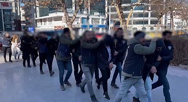 Yatırım danışmanlığı adı altında vatandaşı dolandıranlara operasyon