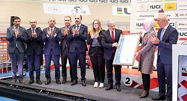 2025 UCI Pist Bisikleti Uluslar Kupası'nda açılış seremonisi düzenlendi