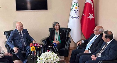 AK Parti'den DEM Parti'ye bayram ziyareti