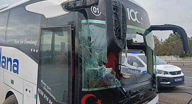 Ankara'da 5'i ağır 16 kişinin yaralandığı otobüs kazası kameraya yansıdı