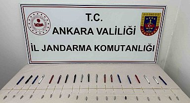 Ankara'da 6 milyon lira değere sahip 19 tüp yılan zehri ele geçirildi