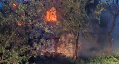 Ankara'da ahşap evde yangın