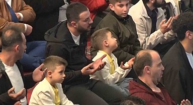 Ankaralılar bayram namazında Kocatepe Camii'ni doldurdu