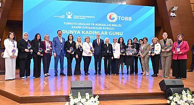 Bakan Işıkhan: "İşe yerleşen 1 buçuk milyon vatandaşın 556 bini kadın"