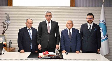 Bakan Memişoğlu'ndan Başkan Büyükkılıç'a ziyaret